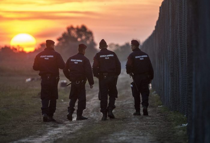 Több mint 150 határsértőt tartóztattak föl Csongrád megyében az éjszaka