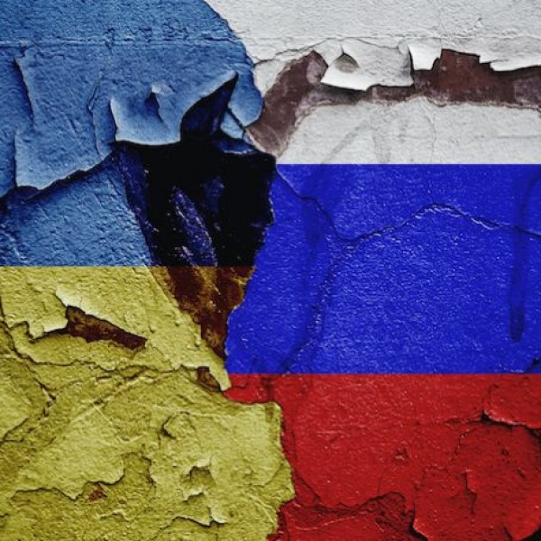Az oroszok elkezdték kiüríteni a kijevi nagykövetséget