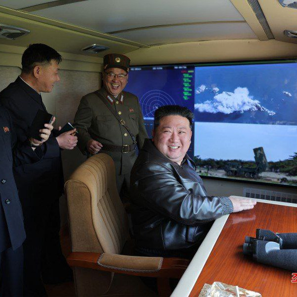 Észak-Korea új irányítórendszerrel tesztelt egy taktikai ballisztikus rakétát