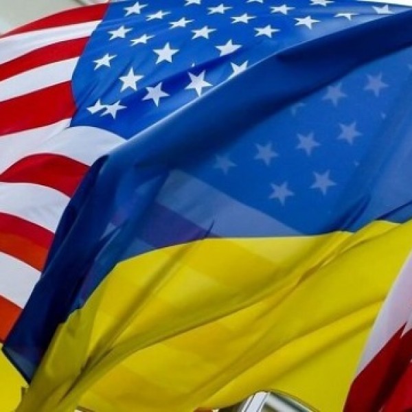 Politico: az USA csökkentheti az Ukrajnának szánt támogatásokat