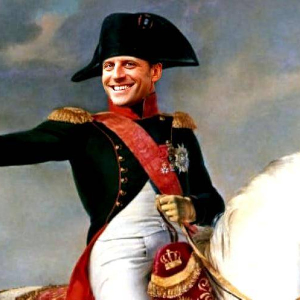 Macron Napóleont játszik: szárazföldi csapatokat kell beküldenie az európaiaknak az ukrán háborús zónába