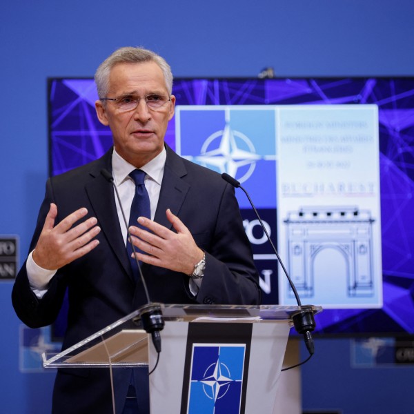 NATO-főtikár: A béke támogatásának legjobb módja, még több fegyvert Ukrajnába