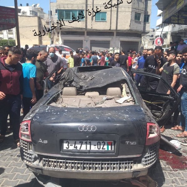 Rakétatalálat ért egy gázai autót, a benne ülő ember szörnyethalt - Videó (18+)