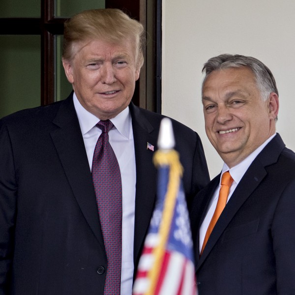 Orbán Viktor támogatásáról biztosította Donald Trumpot