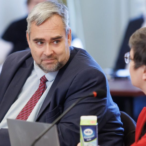A Fidelitas lemondásra szólította fel Óbuda DK-s polgármesterét