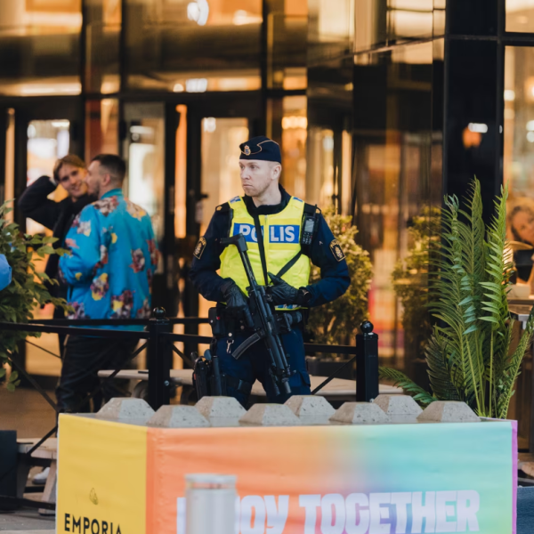 Haladó svédek: Orvlövészek őrzik a malmői arénát az Eurovízió alatt