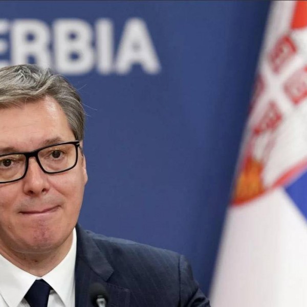 Vučić lemond a szerb kormánypárt éléről