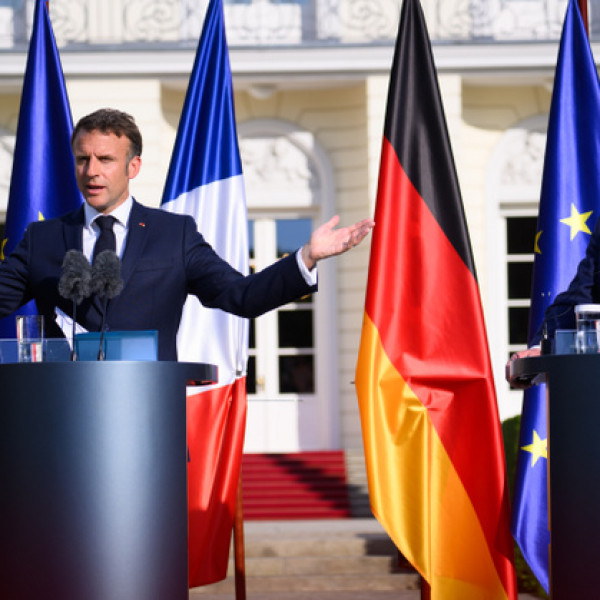 Emmanuel Macron Németországban: Európa meghalhat