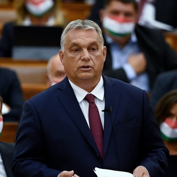 Bloomberg: Orbán a romákat is célba vette