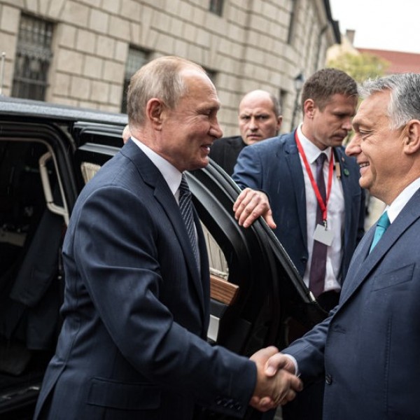 Der Standard: Orbán, Putyin legjobb barátja