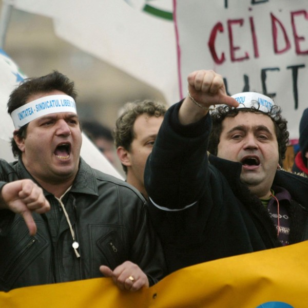 Bezzegrománia: Megbénította Bukarestet a sztrájk