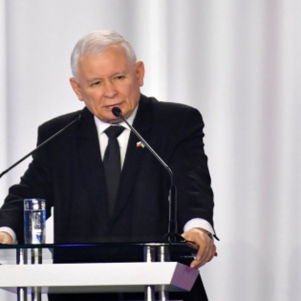 Kaczynski: Nem az Európai Bizottság határozza meg, hogy ki nyerjen választásokat
