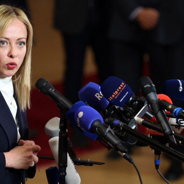 Giorgia Meloni „kötelességének” nevezte Ukrajna katonai és pénzügyi támogatását