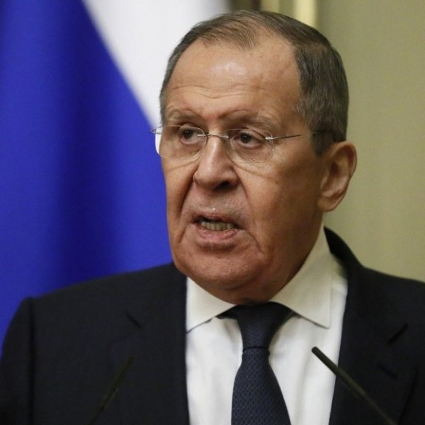 Lavrov elárulta, mikor ülne tárgyalóasztalhoz