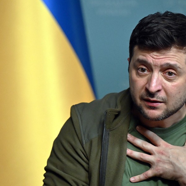 Ukrán demokrácia: Zelenszkij kidobná a parlamentből az ellenzéki párt képviselőit