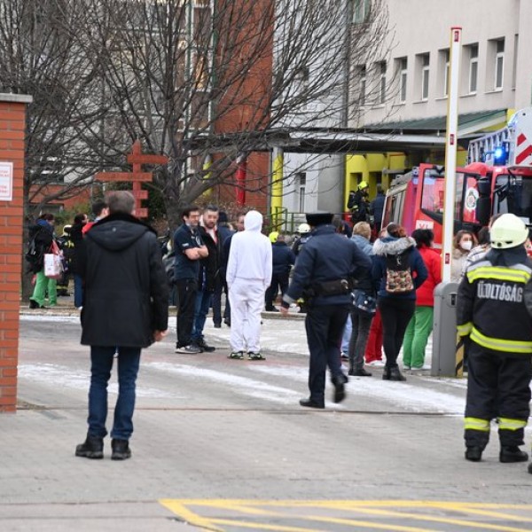 Halálos áldozatot követelt a budapesti kórháztűz
