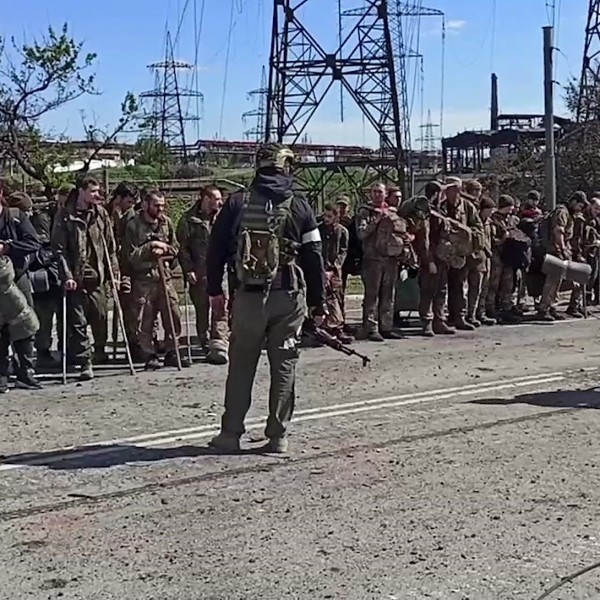 Halálbüntetést kaphatnak a brit zsoldosok, akiket a Donbasszban fogtak el