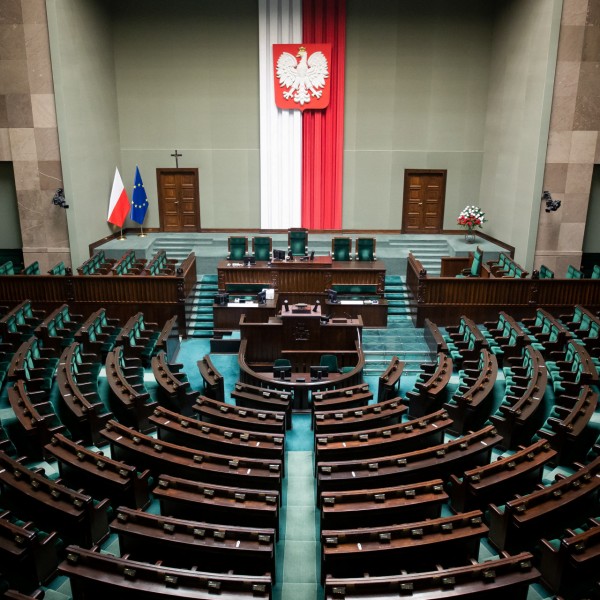 Nagy hatalmú, orosz befolyást vizsgáló bizottságot hoztak létre Lengyelországban