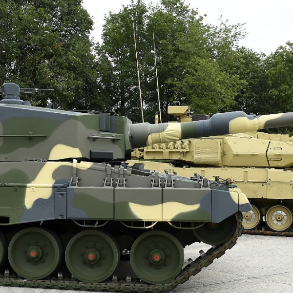 Március végéig megérkeznek Ukrajnába a német tankok
