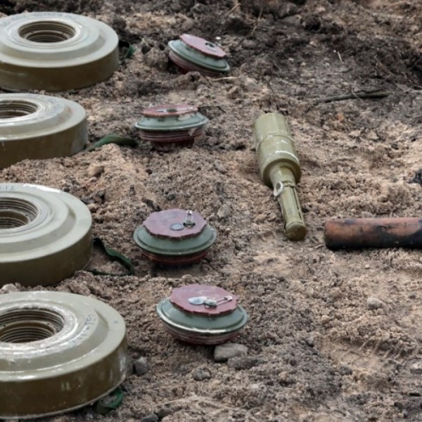 Jogvédő szervezet: az ukránok taposóaknákkal pusztítják saját civiljeiket