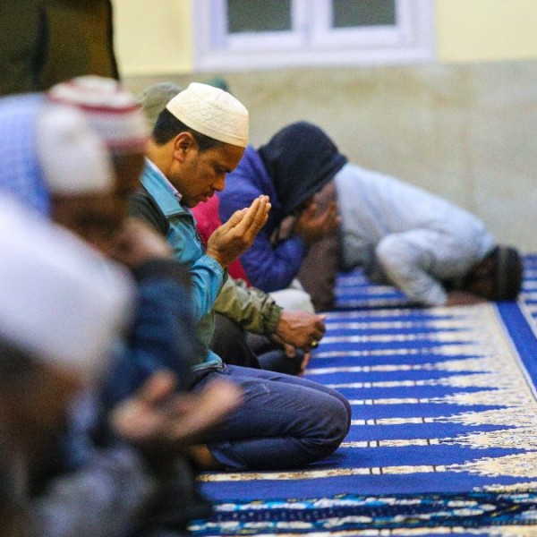 Imaszobákat nyit a Corvinus az iszlám hallgatóknak