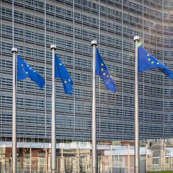 Az EP jóváhagyta Ukrajna 50 milliárd eurós támogatását