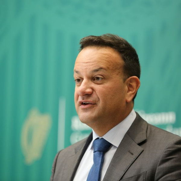 Ír kormányfő: "Az emberek ne keverjék össze a migrációt a bűnözéssel! Ez nem helyes!"
