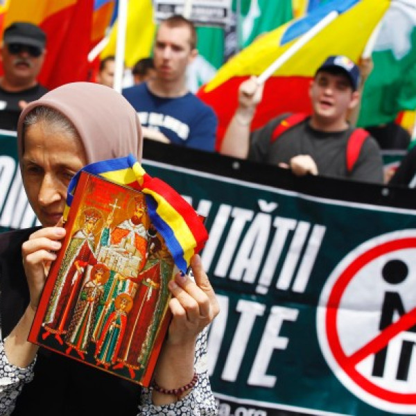 A román nép nem kér az LMBTQP-lobbi befolyásából és nemet mond a többletjogok biztosítására