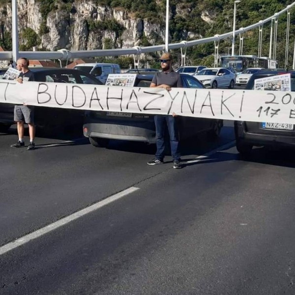 Blokád az Erzsébet hídon - Hazafiak szabadságot követelnek Budaházynak