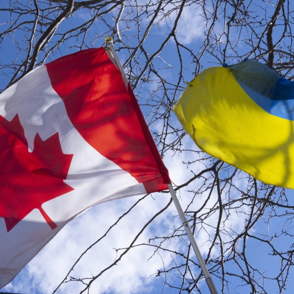 Kanada 2,4 milliárd kanadai dollárnyi hitelt ad Ukrajnának