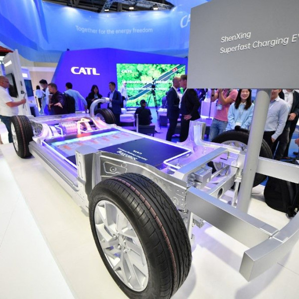 Új szuperakkumulátort fejleszt az elektromos autókba a CATL