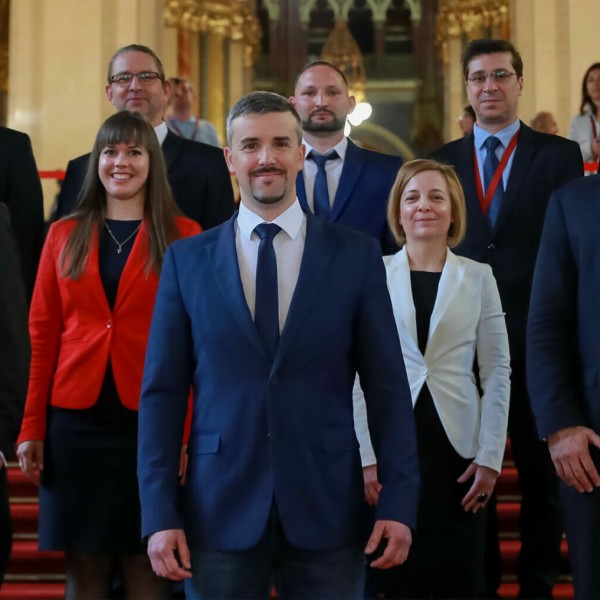 A Jobbik sajnálattal vette tudomásul, hogy Jakab már nem őket erősíti