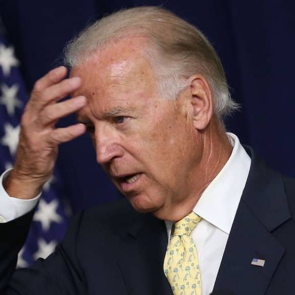 Tovább gyűrűzik a botrány - Házkutatást tart Joe Bidennél az FBI