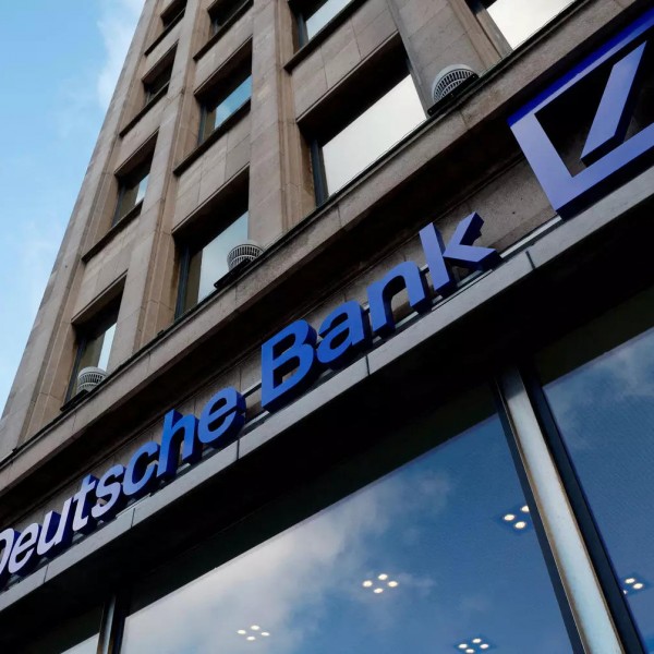 Zuhan a Deutsche Bank: megvan az európai bankrendszer következő gyenge láncszeme?