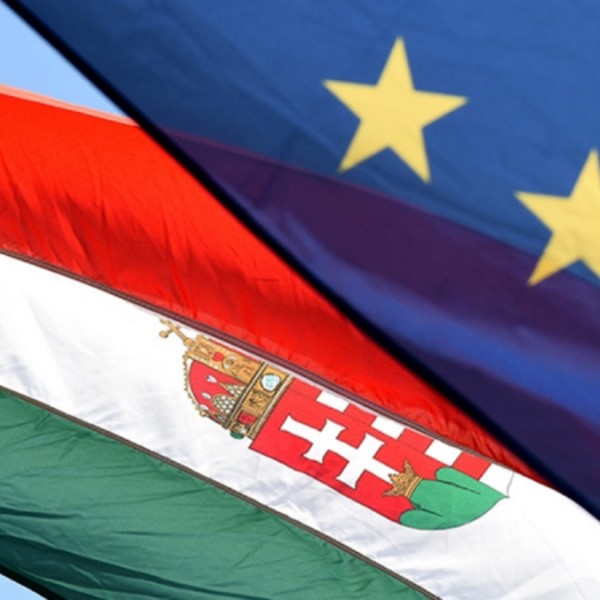 Reuters: Az EU még április előtt javasolhatja a források befagyasztását Magyarországnak