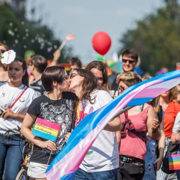Az ENSZ szerint az LMBTQ-ellenes törvények miatt nem lehet felszámolni az AIDS-et
