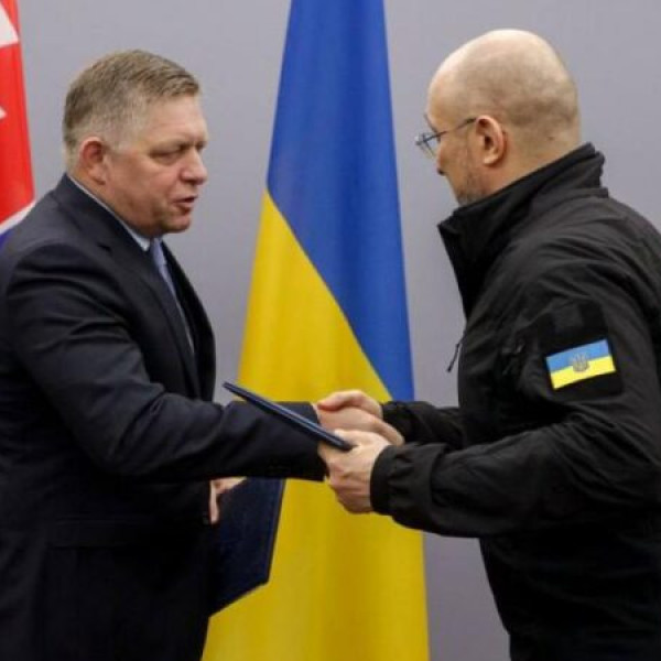 Fico: Szlovákia ellenezni fogja Ukrajna NATO-csatlakozását