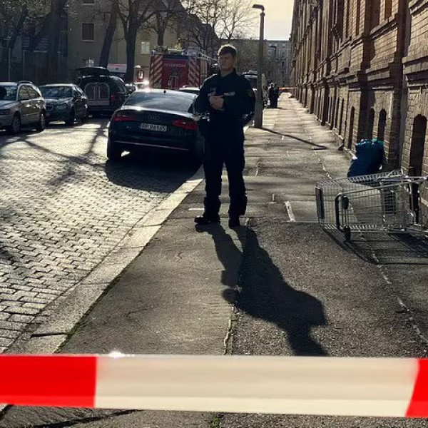 Letartóztattak egy férfit Németországban, bombát találtak a lakásán