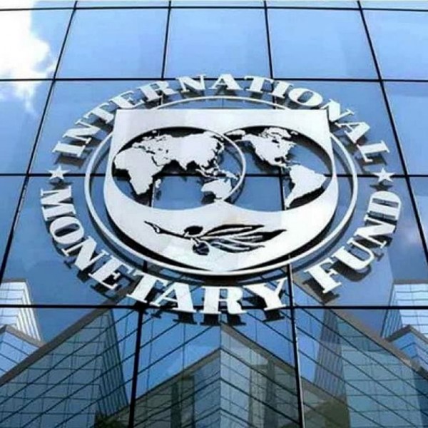 900 millió dollárnyi IMF-hitelt kaphat év végéig Ukrajna