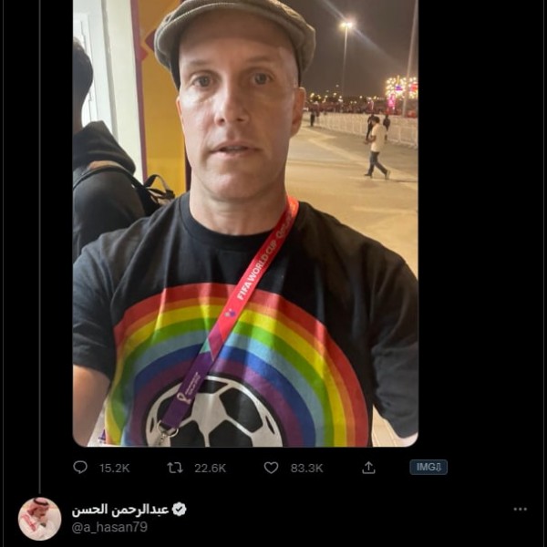 Szivárványos pólóban provokált egy amerikai újságíró, a katariak feltartóztatták