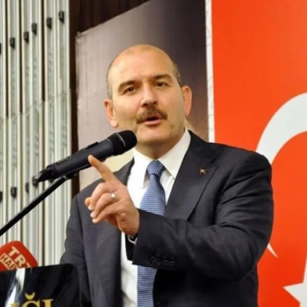 Vedd le a mocskos kezed Törökországról! - az amerikai nagykövetet figyelmeztette a török belügyér