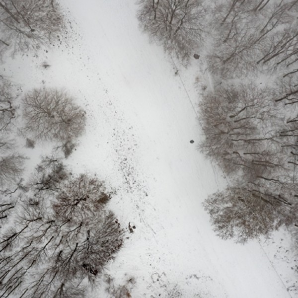 Drónfotók mutatják, milyen a Kékes a húsvéti havazás után