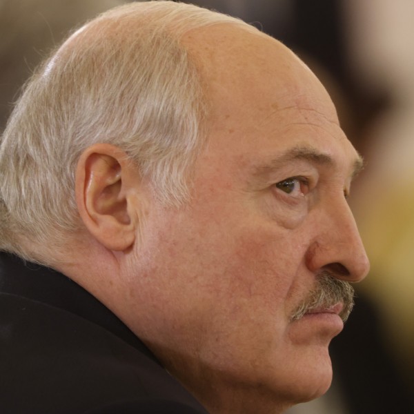 Lukasenko: Oroszországnak már 2014-ben meg kellett volna kezdenie a hadműveletet