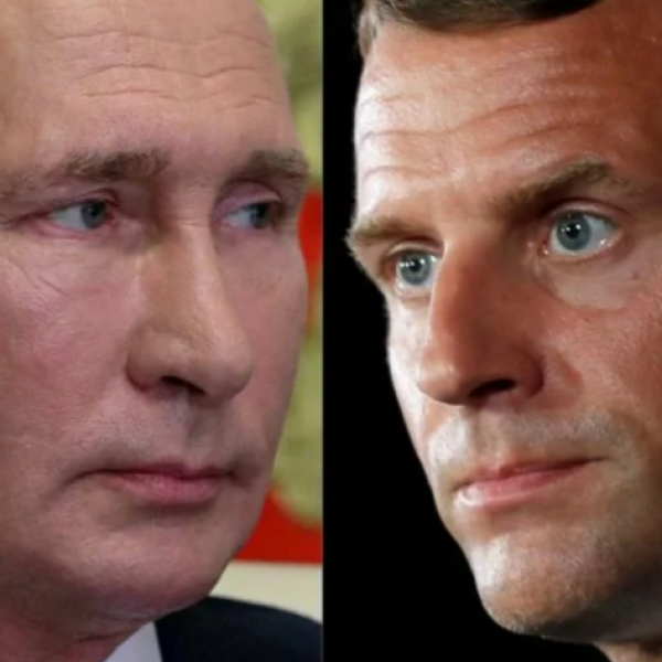 Putyin az ukrán kormányról Macronnak: puccsal kerültek hatalomra, élve égettek el embereket!