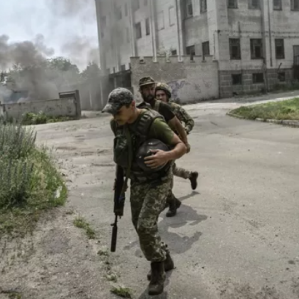 Az ukrán hadsereg súlyos veszteségeket szenvedett Liszicsanszk közelében