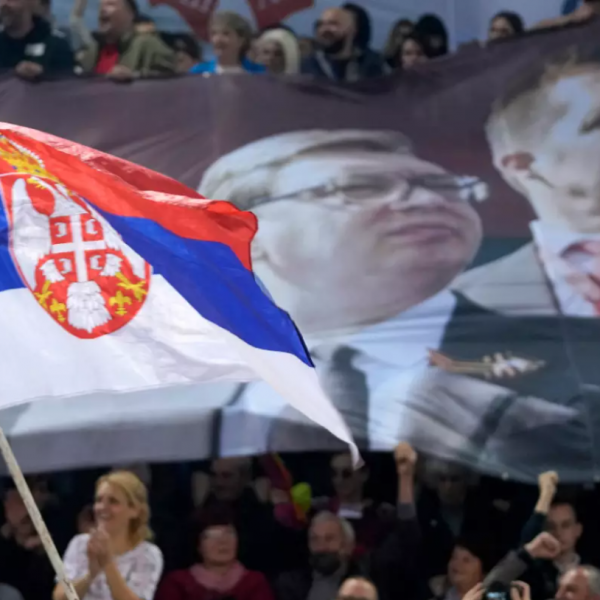 Az EU Szerbia megbüntetésére készül, amiért nem csatlakozott a szankciókhoz