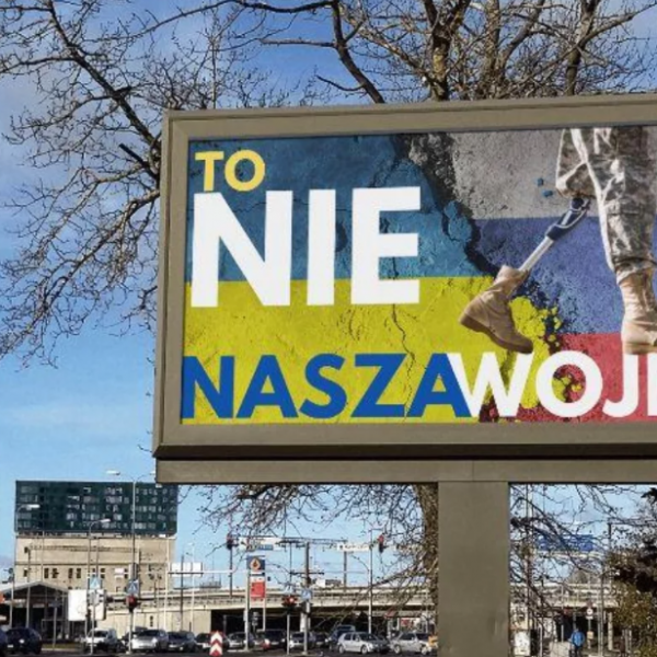Ukránellenes óriásplakátok jelentek meg Lengyelországban