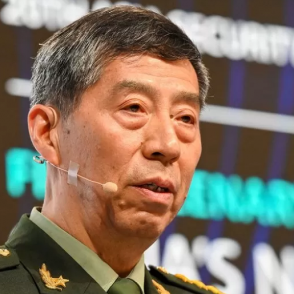 A háború az Egyesült Államokkal elviselhetetlen katasztrófa lenne, mondja a kínai védelmi miniszter