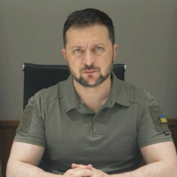 Zelenszkij kérdőre vonta a Vöröskeresztet a kahovkai szerencsétlenség kapcsán