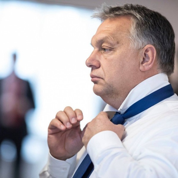 A Politico a „zavaró személyek” csoportjába sorolta Orbán Viktort
